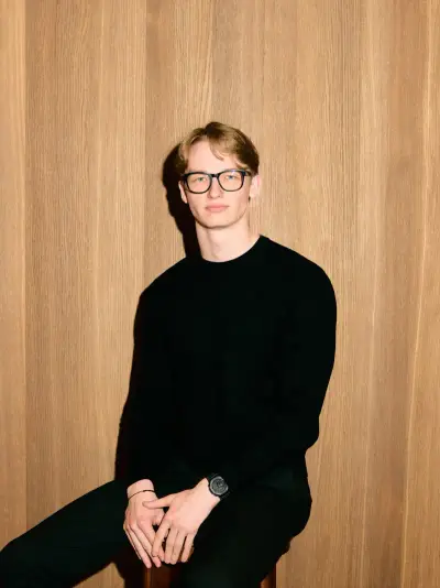 A member of the Vergence Studio team
